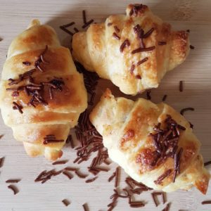 Chocolate-Croissants-watani-online-shop-lebanon-food